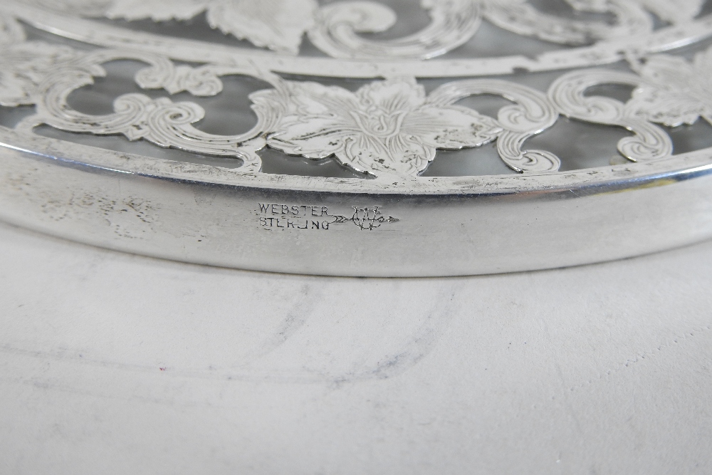 An early 20th century American sterling silver bon-bon dish, of quatrefoil pedestal shape, - Image 2 of 9