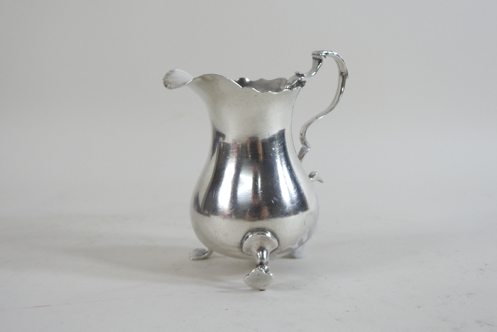 An Edwardian silver butter dish, with a glass liner and knife, Birmingham 1903, cased, - Image 10 of 15