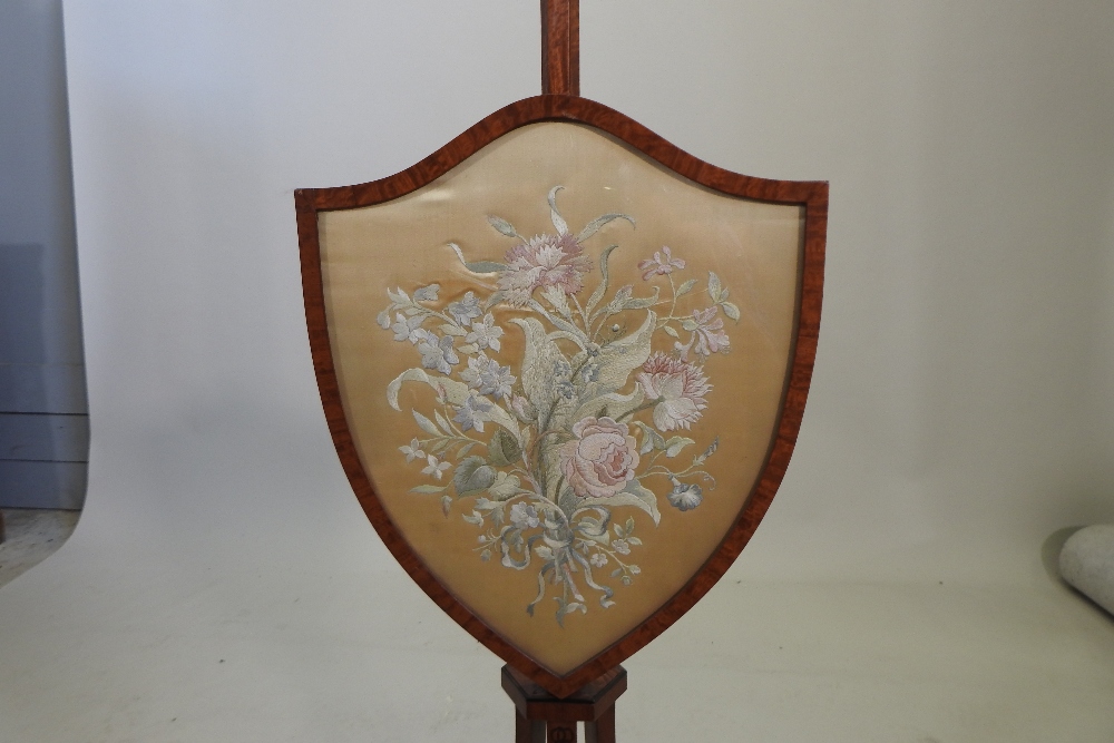 A 19th century Sheraton style satinwood pole screen, - Image 7 of 10