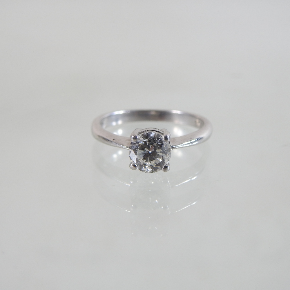 An unmarked diamond square set ring, approximately 1. - Image 4 of 6