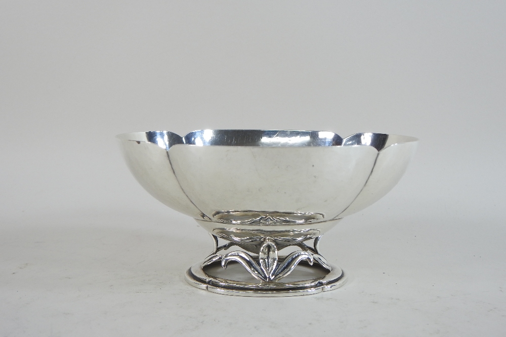 An early 20th century American sterling silver bon-bon dish, of quatrefoil pedestal shape, - Image 4 of 9