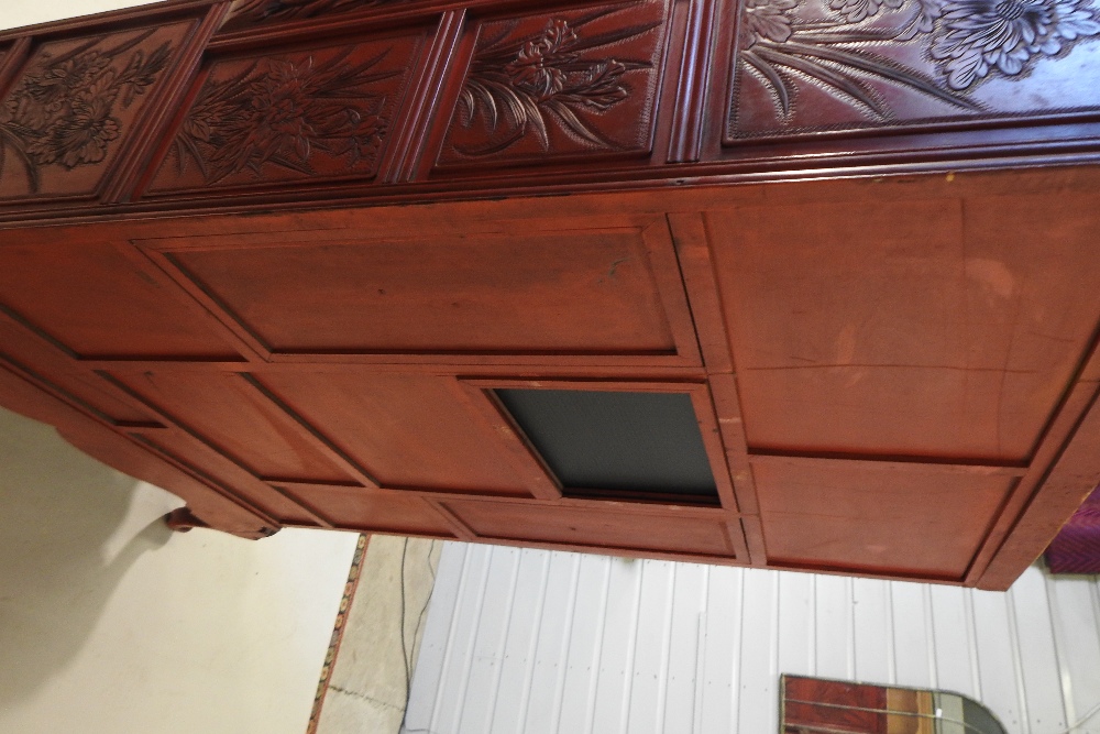 A Chinese red lacquered cabinet, - Image 6 of 14