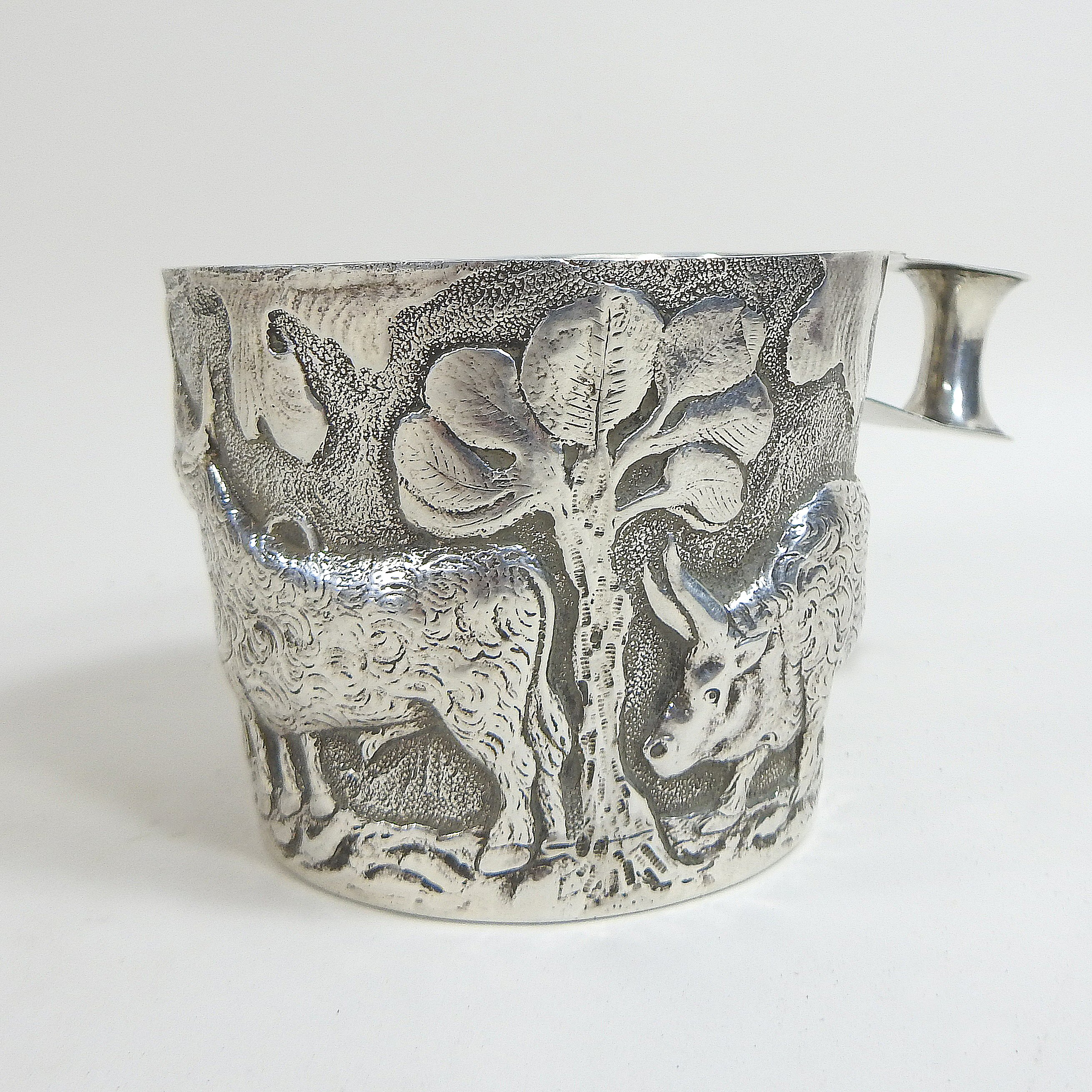 A Victorian silver replica of the Mycenaean Vapheio Cup, Chester 1900, 7cm high.