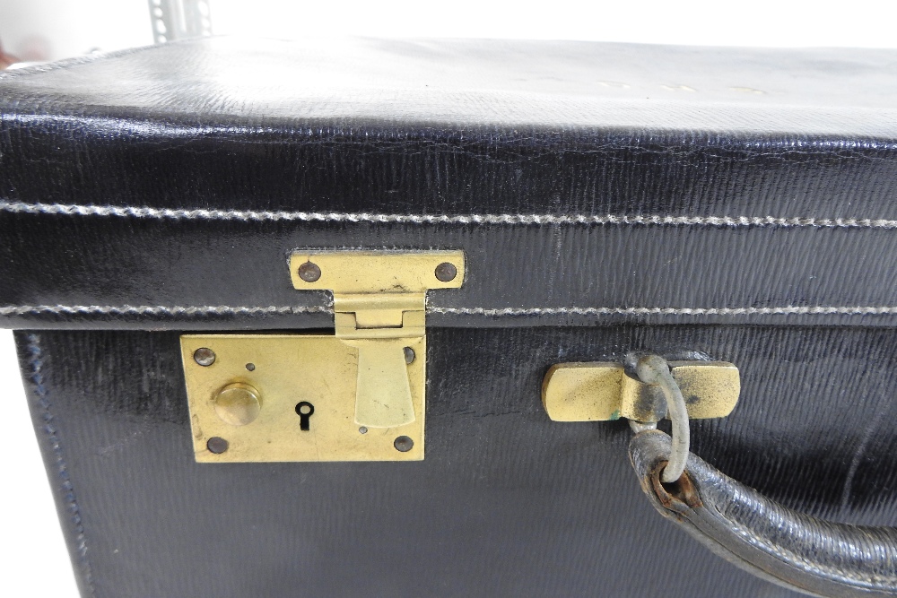 An early 20th century travelling vanity case, inscribed in gold with the initials DHS to the lid, - Image 8 of 17