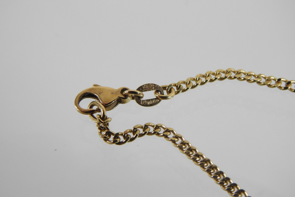 An 18 carat gold curb link necklace, with a single stone diamond pendant, 20cm, - Image 3 of 6