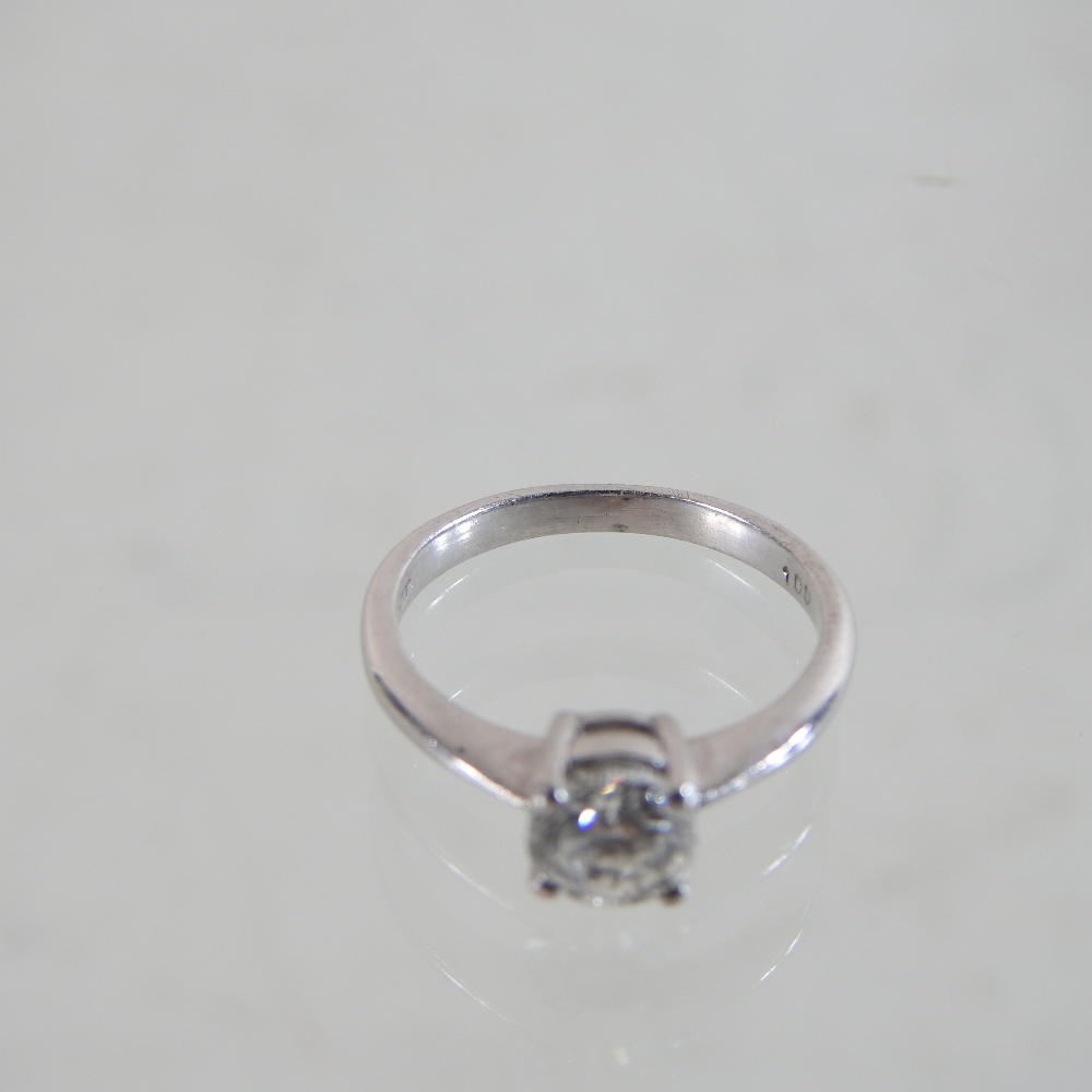 An unmarked diamond square set ring, approximately 1. - Image 5 of 6