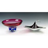 A Flygsfors Coquille cased glass bowl, dated 1960, designed by Paul Kedelv, of stylised ray form, in
