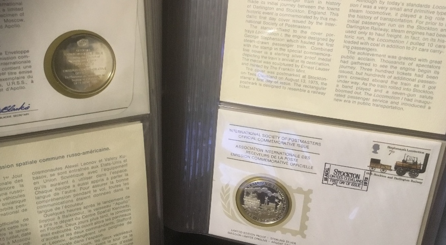 COINS : 36 commemorative coin covers 1975-6 each with a sterling silver medallion encapsulated.