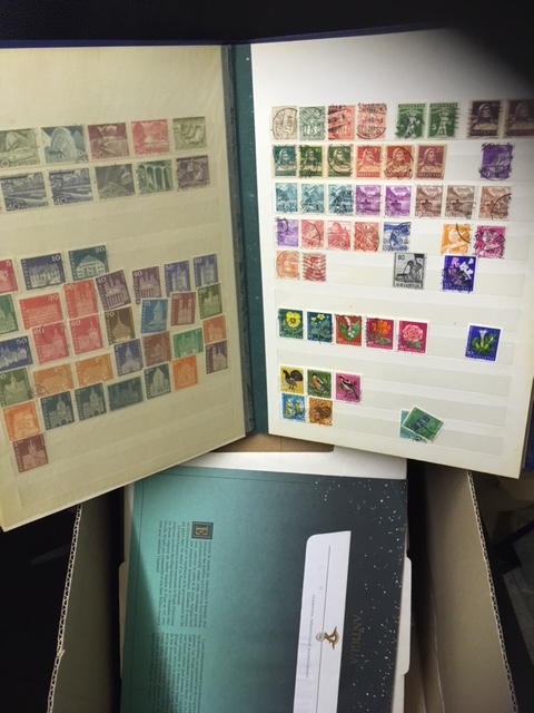 STAMPS : Mixed World stamps in 5 stock books plus an amount of modern airmail commemorative covers.