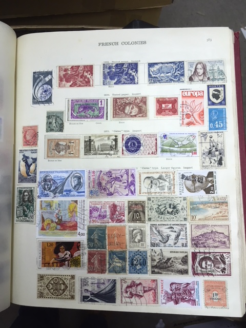 STAMPS : Large plastic tub with three old Ideal albums plus stock books and covers. - Image 5 of 6