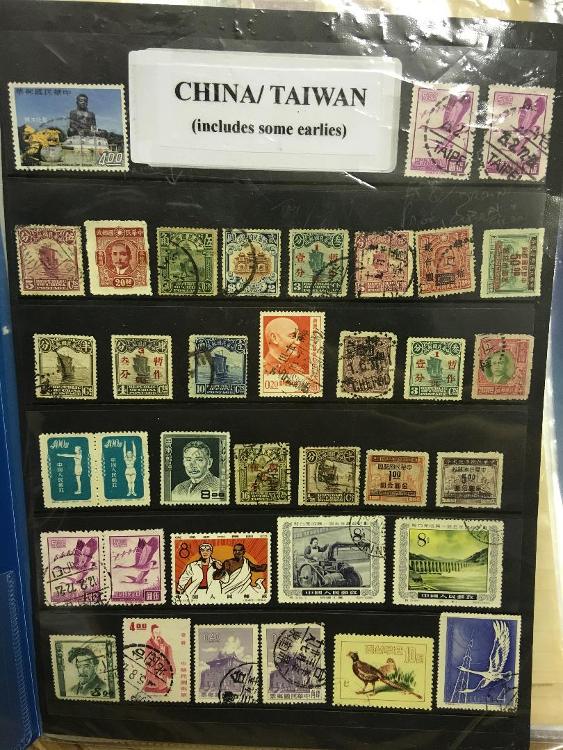 STAMPS : World stamps in a plastic folde