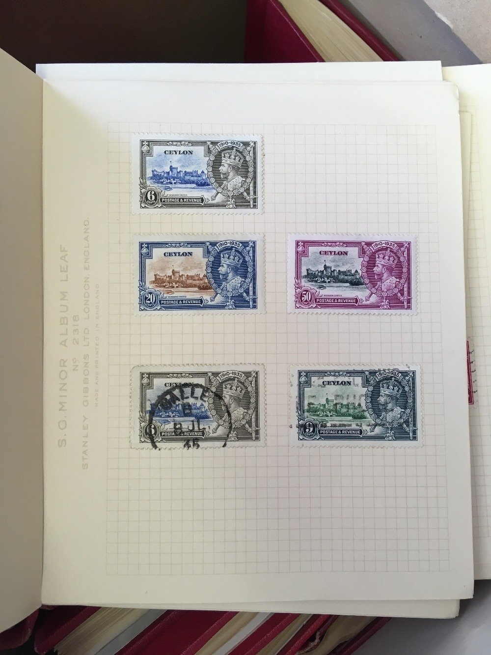 STAMPS : COMMONWEALTH in small albums plus some loose, - Image 5 of 5