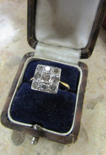 14 Carat Gold Art Deco Square Form Diamond Ring Set with Nine Diamonds and Other Diamond Decoration