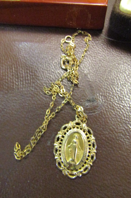 14 Carat Gold Medal Pendant Necklace with 9 Carat Gold Fitted Surround and 9 Carat Gold Chain