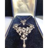 Falize Fine Belle Époque Platinum Mounted and Diamond Decorated Necklace with Upper Ribbon Motif