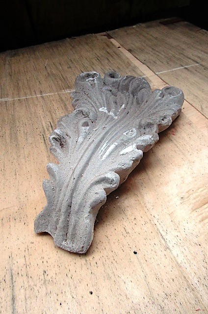 Antique Plasterwork Cornice of Foliate Motif Decoration Approx 11 Inches High