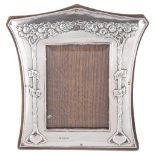 AN EDWARDIAN SILVER-MOUNTED PHOTOGRAPH FRAME, S. BLANCKENSEE & SON LTD., BIRMINGHAM, 1902 the