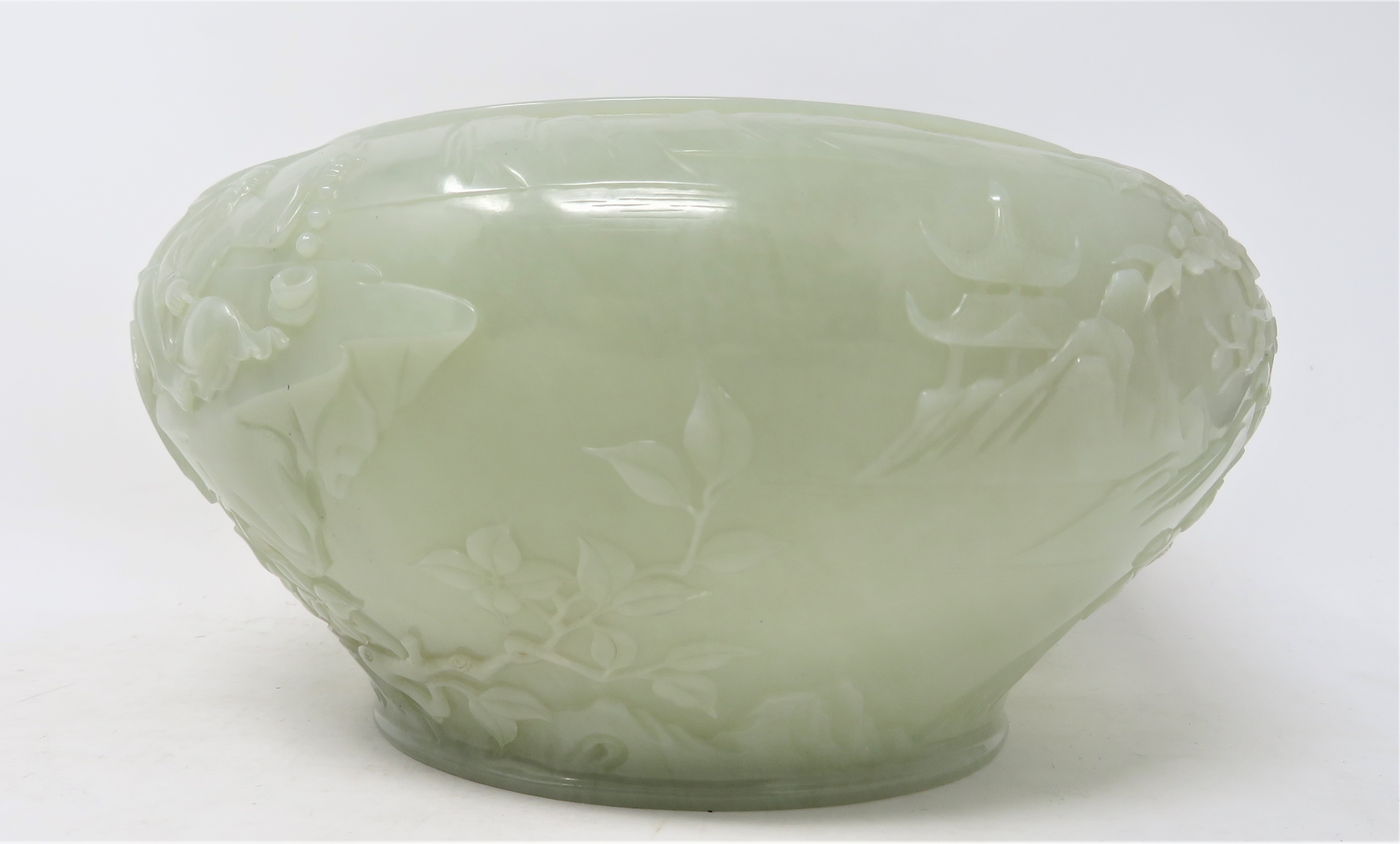 A CHINESE PALE CELADON JADE 'SCHOLARS' BOWL - Image 6 of 10