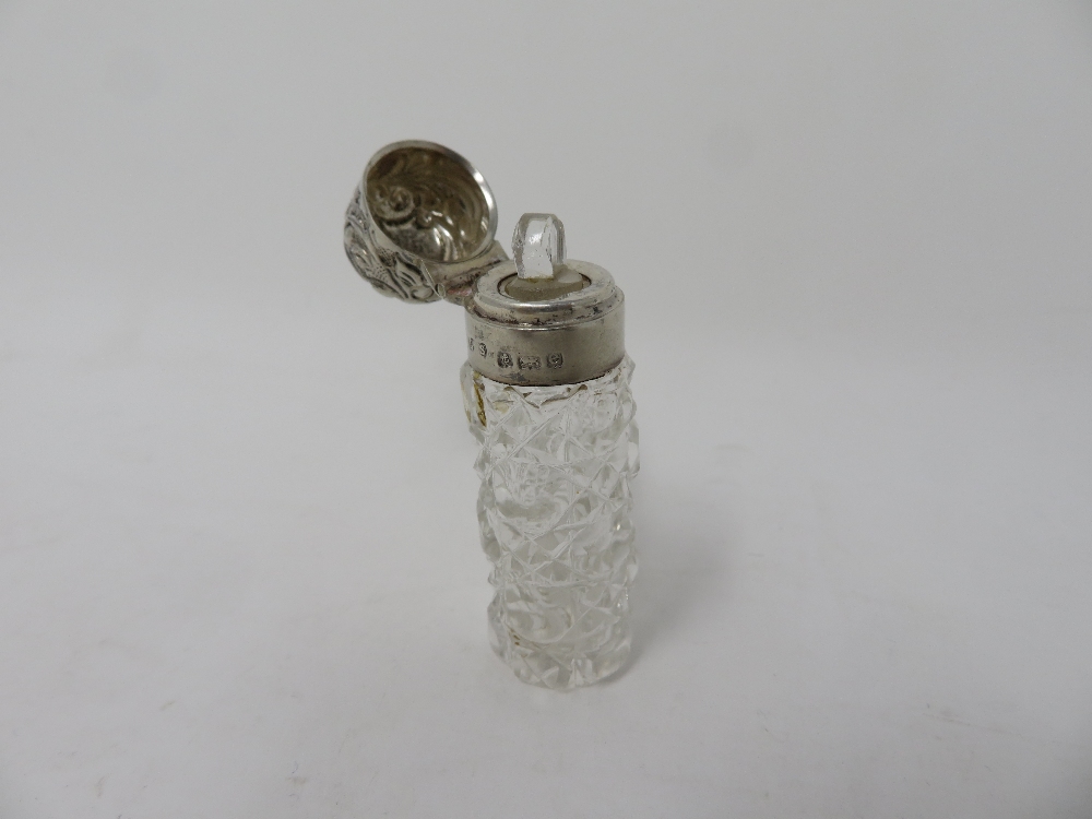 A COLLECTION OF SILVER SMALLWORK comprising: a George III child's rattle, with whistle, the - Image 6 of 10