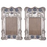 A PAIR OF EDWARDIAN SILVER-MOUNTED PHOTOGRAPH FRAMES, HORTON & ALLDAY, BIRMINGHAM, 1903 shaped