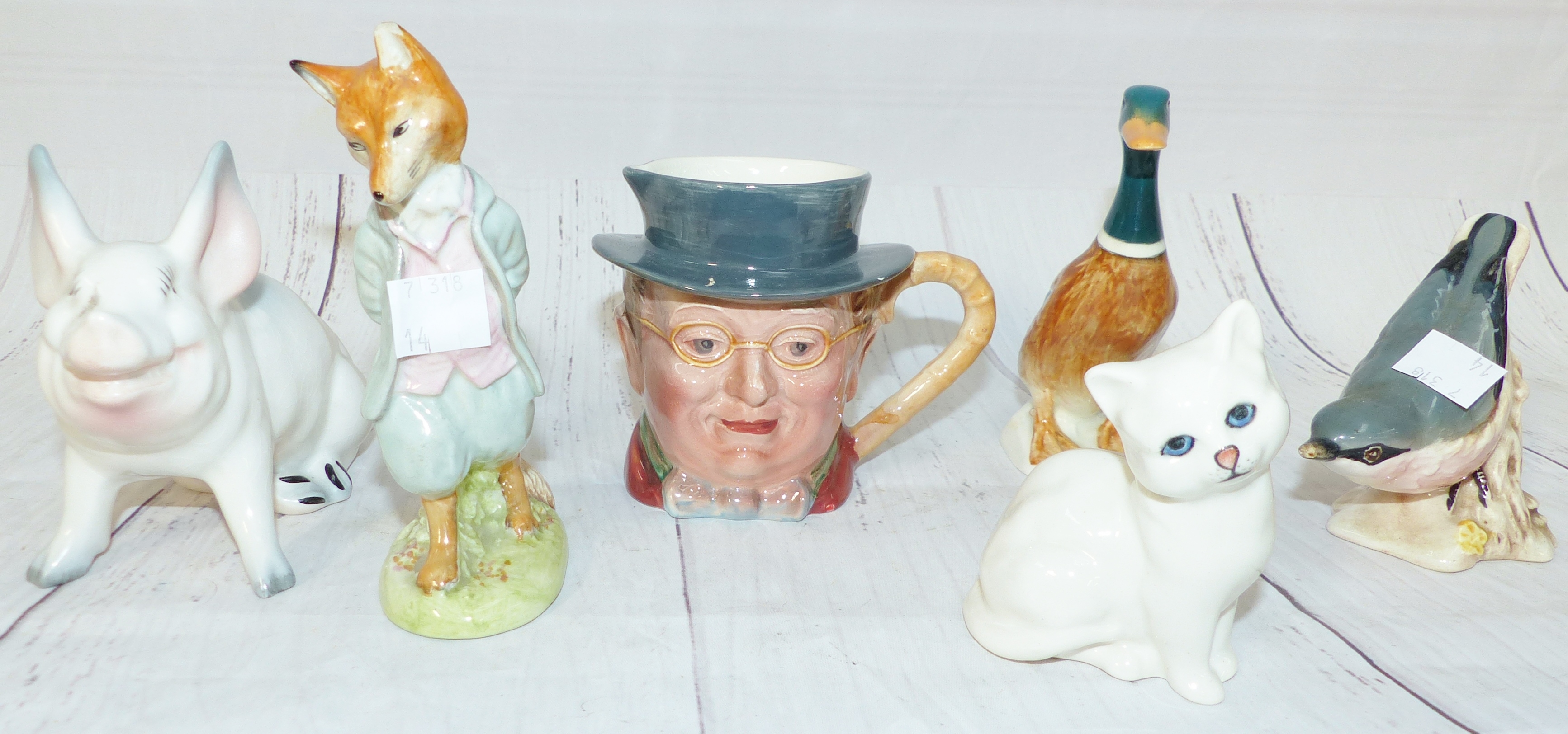 A Beswick china figure of a white cat and 5 other pieces (some damage)