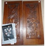 2 carved wooden panels and a collection of coins from Royal Mint - Emblems of Britain