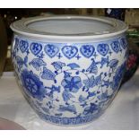 A modern Chinese blue and white fish bowl