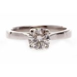 EIGHTEEN CARAT GOLD DIAMOND SOLITAIRE RING the round brilliant cut stone of approximately 1.