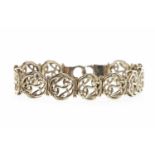 NINE CARAT GOLD CELTIC MOTIF BRACELET