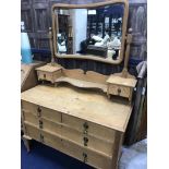 OAK DRESSING CHEST