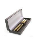 CROSS FOUNTAIN AND BALLPOINT PEN SET fluted, gold plated bodies, 15cm long,
