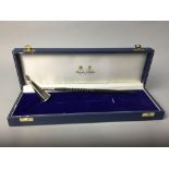 MAPPIN & WEBB SILVER CANDLE SNUFFER