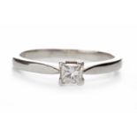 PLATINUM DIAMOND SOLITAIRE RING