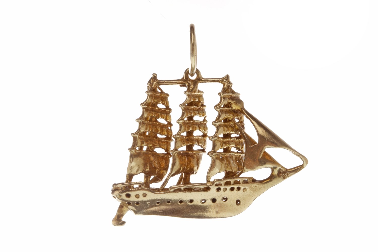 A GALLEON SHIP PENDANT