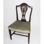 A GOOD SET OF SIX MAHOGANY DINING CHAIRS