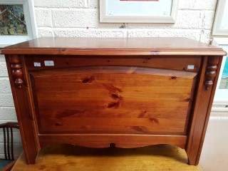 A MODERN LIFT-TOP PINE COFFER CHEST