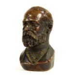 A MINIATURE BRONZE RESIN BUST OF A MAN, 6.5CM H