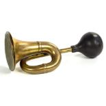 VINTAGE MOTORING. A BRASS HORN, 37CM, EARLY 20TH C