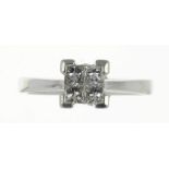 A DIAMOND CLUSTER RING, WITH FOUR PRINCESS CUT DIAMONDS IN PLATINUM, 5.9G