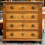 A FRENCH WALNUT CHEST OF DRAWERS, 19TH C, 110 X 110CM