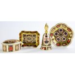 FOUR ROYAL CROWN DERBY IMARI PATTERN TRINKET ARTICLES, COMPRISING BOX AND COVER, TABLE BELL AND