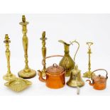 MISCELLANEOUS COPPER AND BRASSWARE, INCLUDING KETTLES AND TABLE LAMPS, ETC