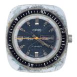 AN ORIS STAINLESS STEEL TWIN DATE GENTLEMAN'S WRISTWATCH