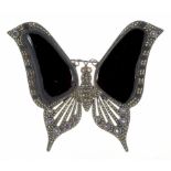 VINTAGE COSTUME JEWELLERY. AN UNUSUALLY LARGE MARCASITE, PASTE AND BLACK 'ONYX' BUTTERFLY BROOCH,