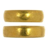 TWO 22CT GOLD WEDDING RINGS, 10G