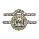 A DIAMOND CLUSTER TWO PIECE RING WITH LARGER CENTRAL PRINCESS CUT DIAMOND, IN 18CT WHITE GOLD, 7G,