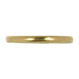 AN 18CT GOLD WEDDING RING, 2.3G