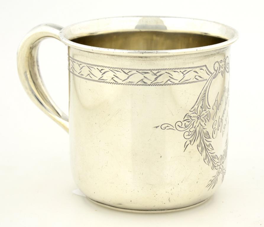 A NORTH AMERICAN SILVER CHRISTENING MUG, ENGRAVED JEAN ELIZABETH 1934, 7CM H, BY THE WEBSTER CO,