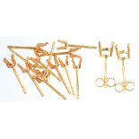 SMALL QUANTITY OF 18CT GOLD EAR STUDS, 3G