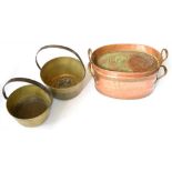 A VICTORIAN OVAL COPPER PAN AND TWO HANDLED LID, 47CM W AND TWO BRASS JAM PANS